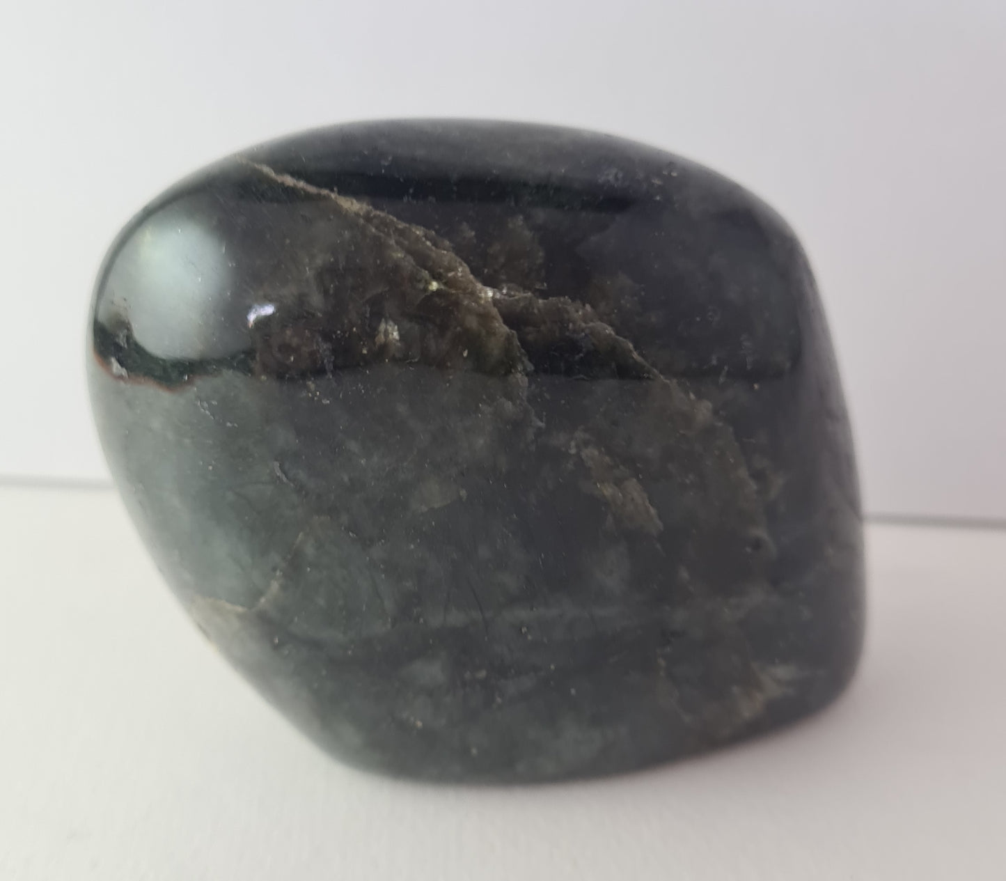 Forme libre Labradorite Polie n°33