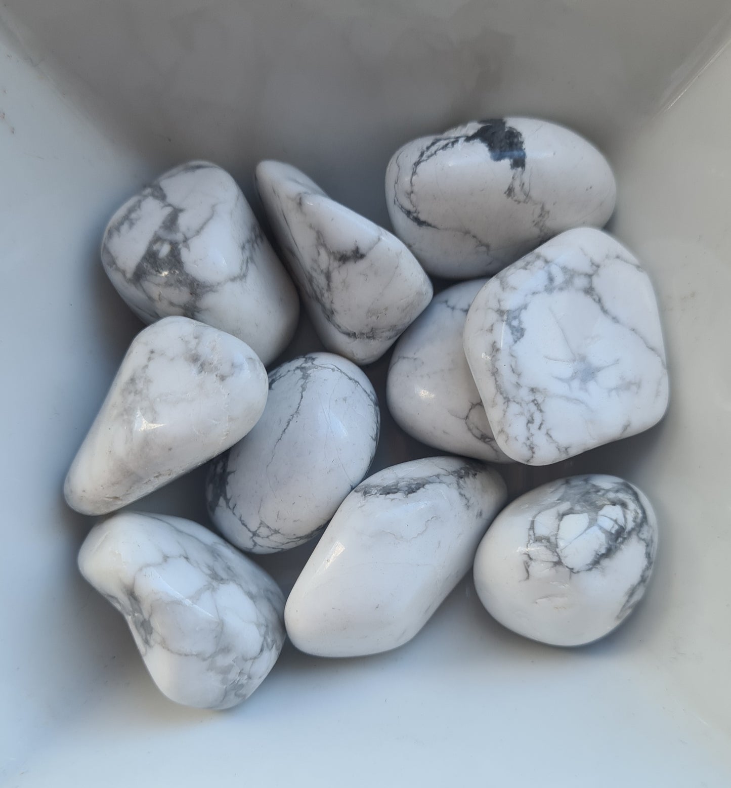 Pierre roulée Howlite