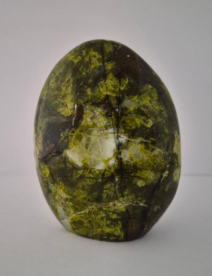 Forme libre Opale verte 9cm / n°58