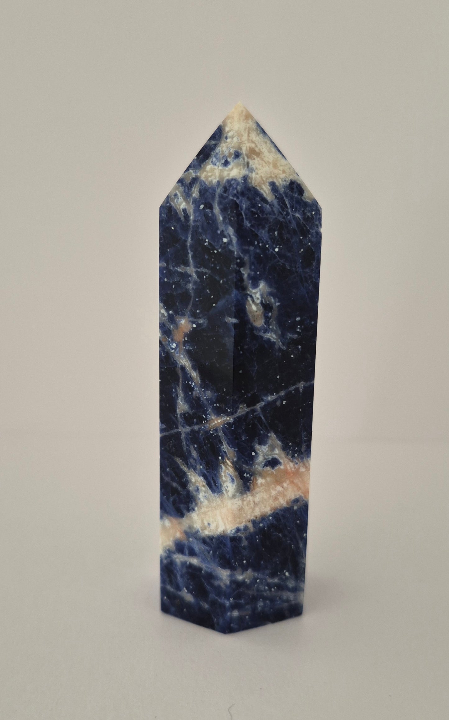 Pointe Tour polie en Sodalite 8cm / n°25