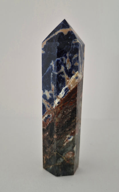 Pointe Tour polie en Sodalite 8,7cm / n°27