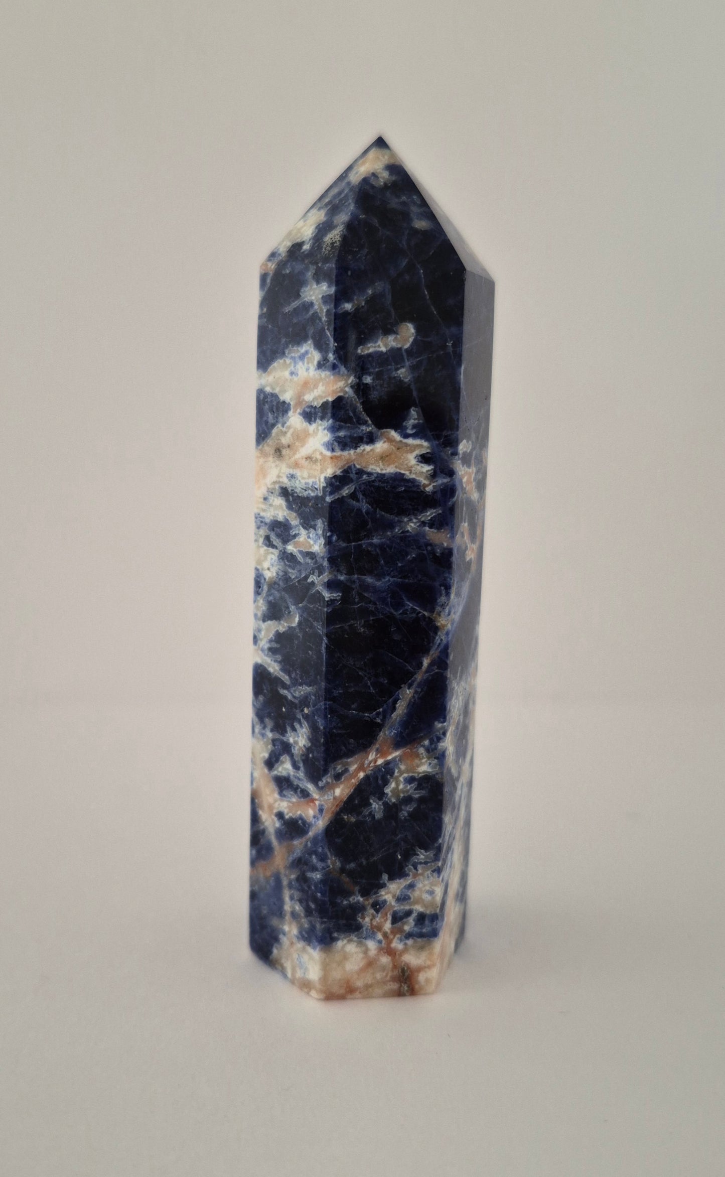 Pointe Tour polie en Sodalite 8cm / n°26