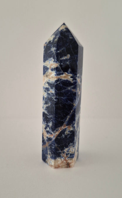 Pointe Tour polie en Sodalite 8cm / n°26
