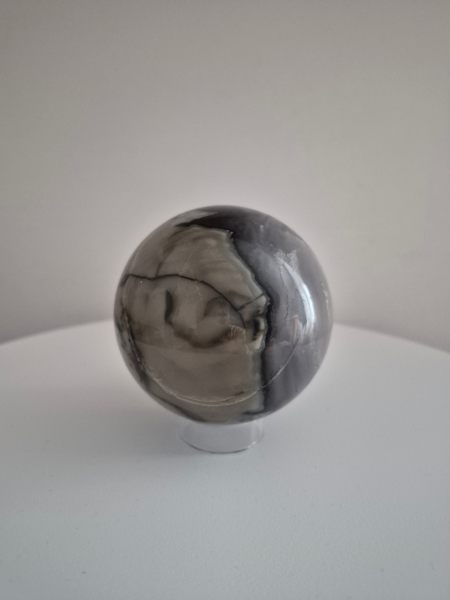 Sphère Agate volcanique 7cm / n°84