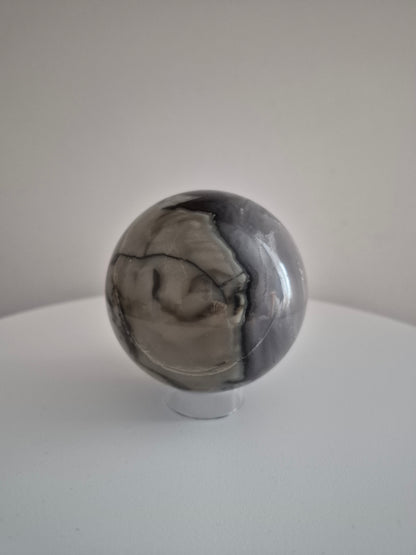 Sphère Agate volcanique 7cm / n°84
