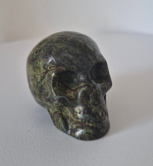 Crâne Jaspe sang de dragon 4cm / n°42