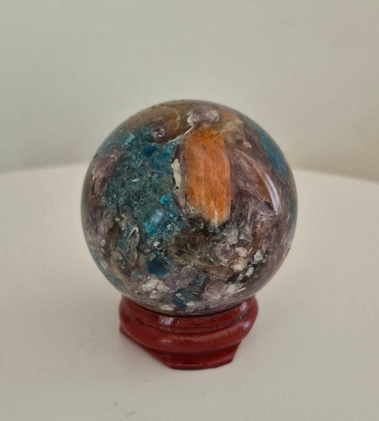 Sphère Apatite avec Pierre du soleil n°148
