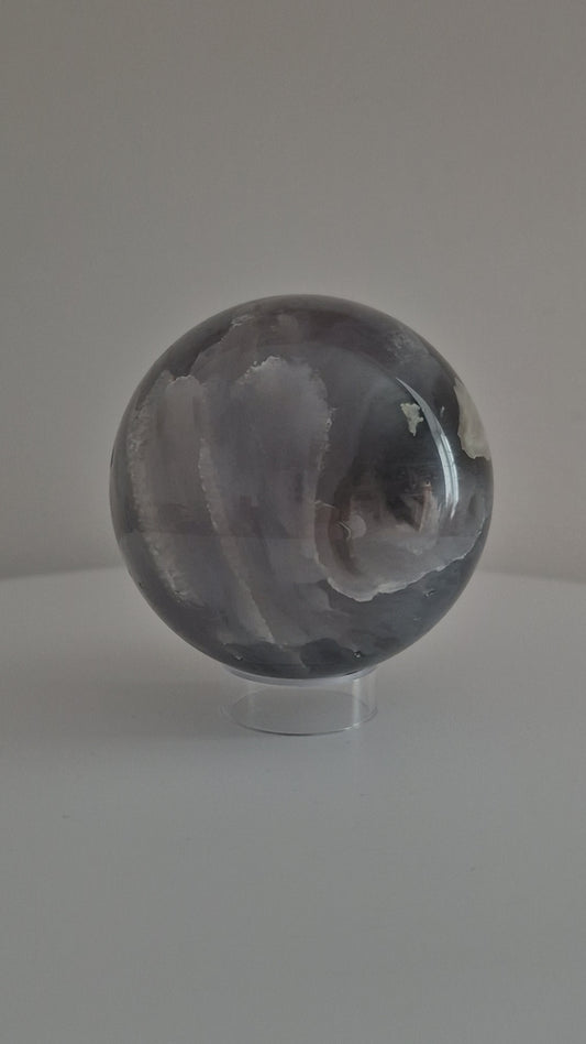 Sphère Agate volcanique 7cm / n°84
