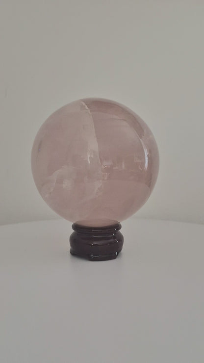 Sphère Quartz rose 9cm / n°108