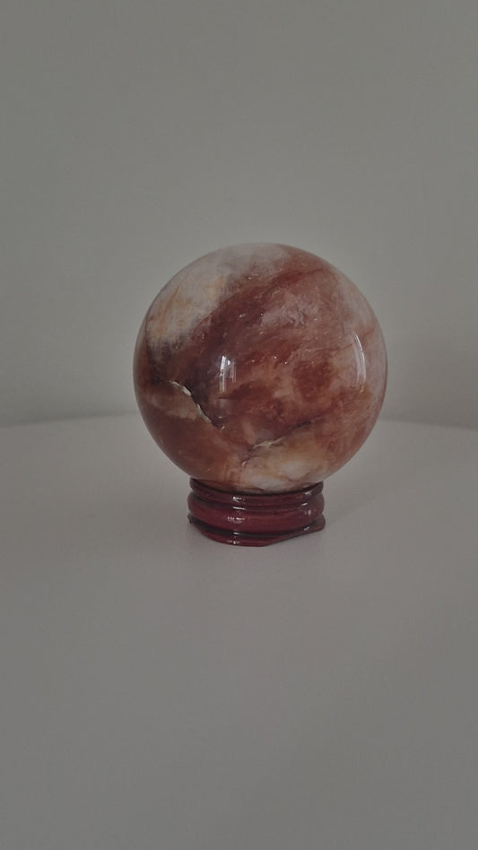 Sphère Quartz Feu 6 cm / n°72